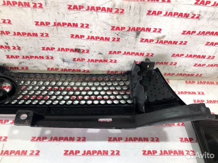 Решетка радиатора Toyota Lite Ace Noah CR40 3CT