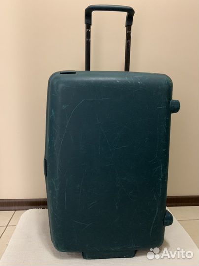 Чемодан на колесах Samsonite