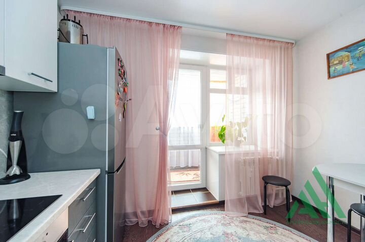 2-к. квартира, 49 м², 6/10 эт.