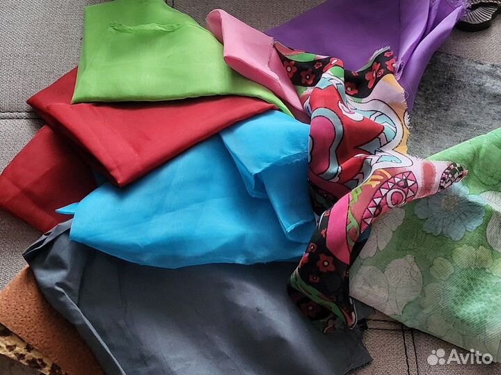 Для рукоделия и дома.пакетом