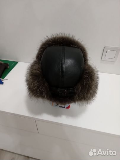Шапка-ушанка мех + кожа 57 размер