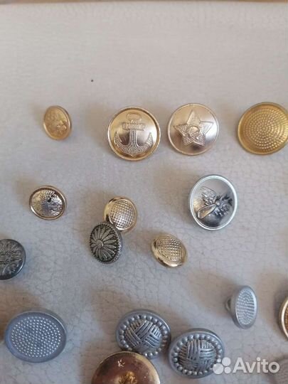 Пуговицы