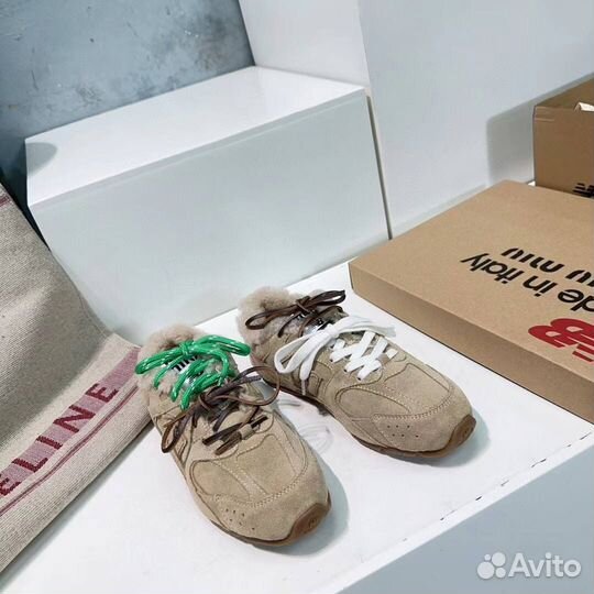 Кроссовки New balance & Miu Miu 530 с мехом