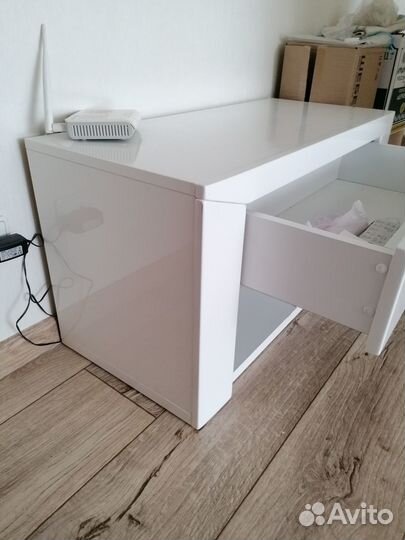 Тумбочка Бэлла