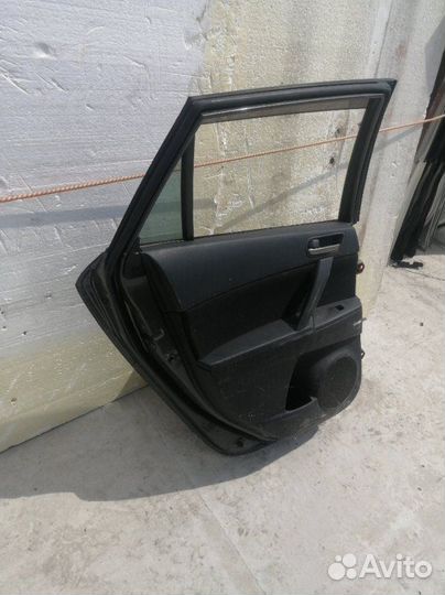Дверь задняя левая Mazda 3 BL