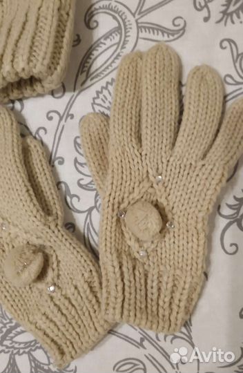 Шапка и перчатки Zara