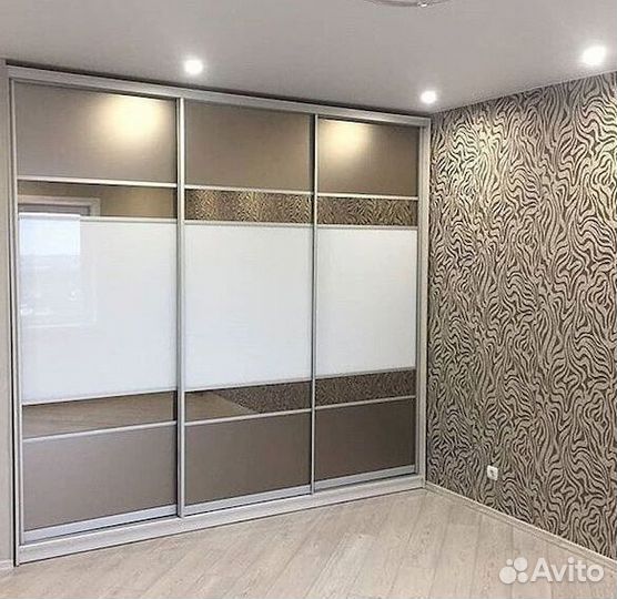 Шкаф двухстворчатый