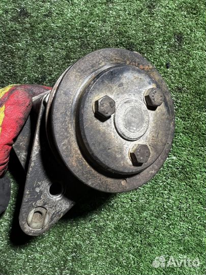 Насос гур Mercedes MB100