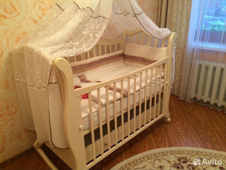 Бортики и балдахин в кроватку