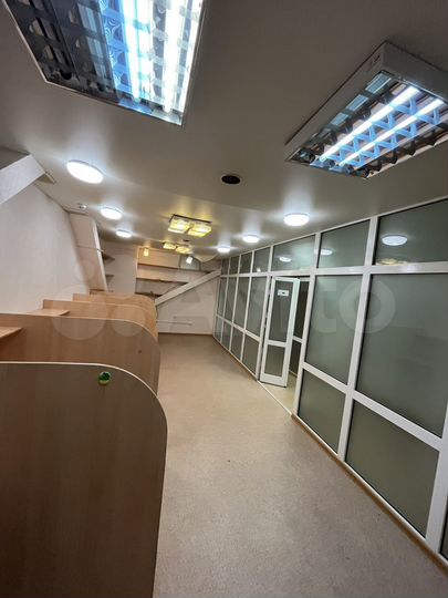 Помещение С арендатором за 30000,офис 75.6 м²