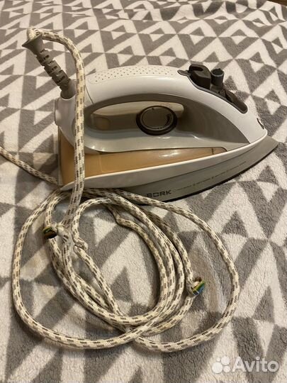 Утюг Bork