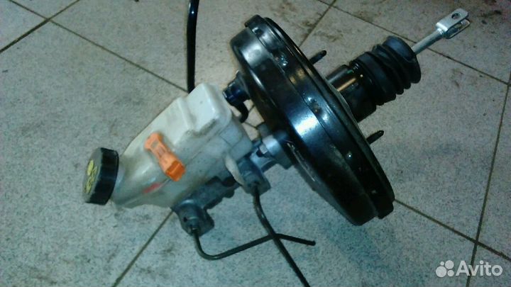 Вакумный уселитель тормозов в альмера g15