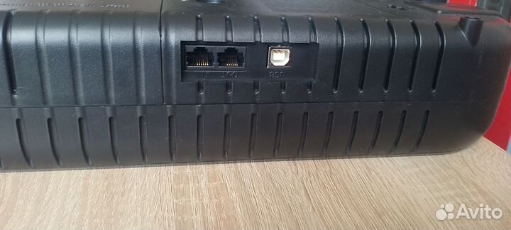 Источник бесперебойного питания