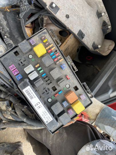 Блок предохранителей Opel Astra H