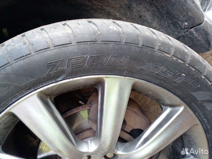 Cooper Zeon XST-A 285/45 R22 114V