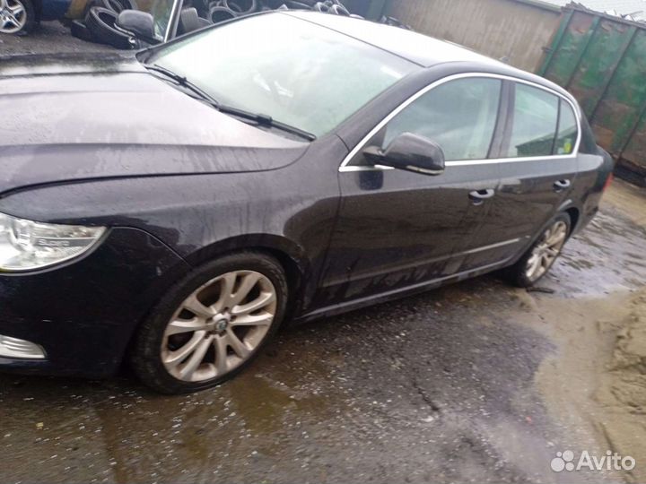 Ступица задняя левая skoda superb 2 2008