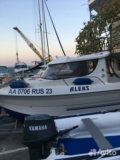 Аренда гидроцикла Прогулки на катере Рыбалка