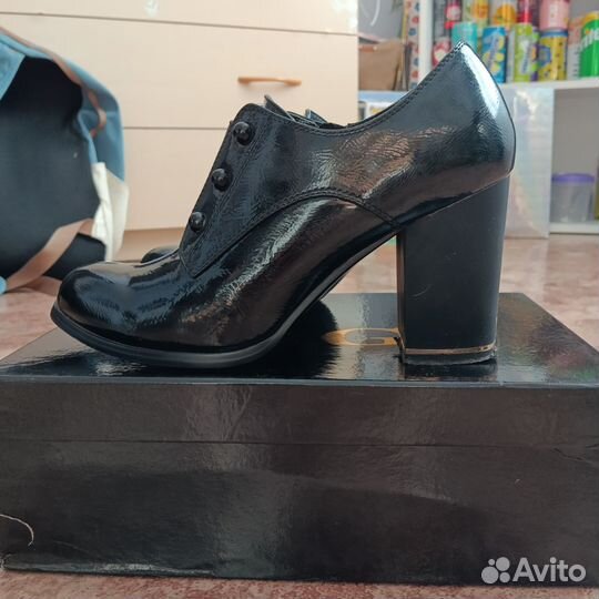 Полуботинки женские