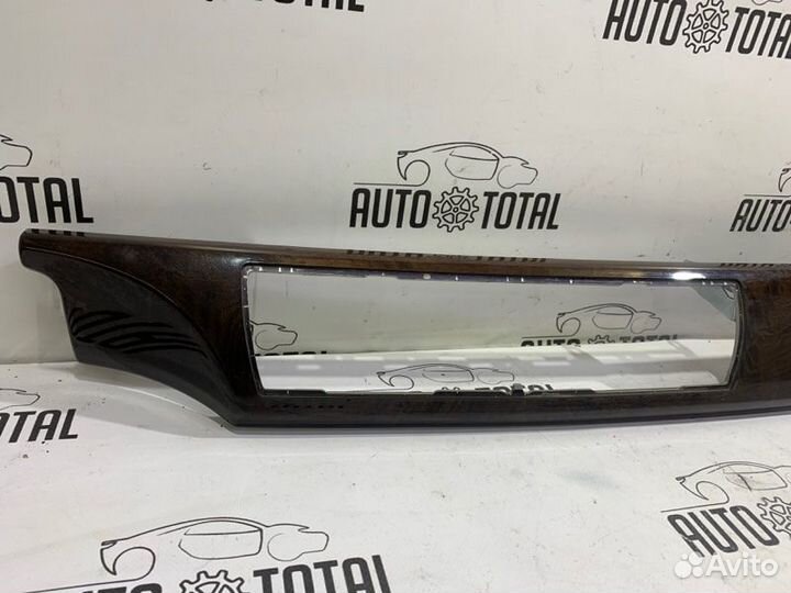 Накладка торпедо Bmw 745 E65 N62B44 2004