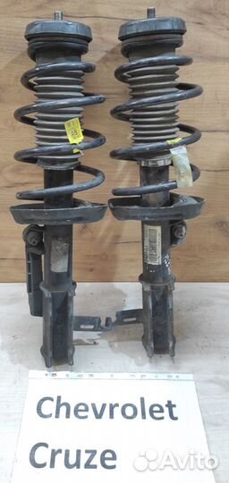Стойка передняя Chevrolet Cruze, 2012г