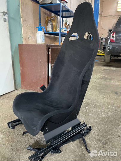 Спортивные сиденья (Копия Tillet b8)