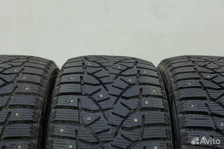 Bridgestone Blizzak Spike-02 245/40 R19 98T