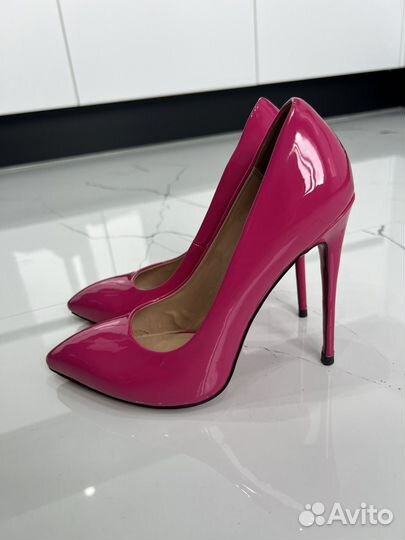 Туфли женские лодочки 39 лакированные