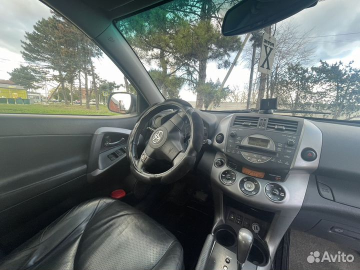 Toyota RAV4 2.0 AT, 2007, 244 000 км