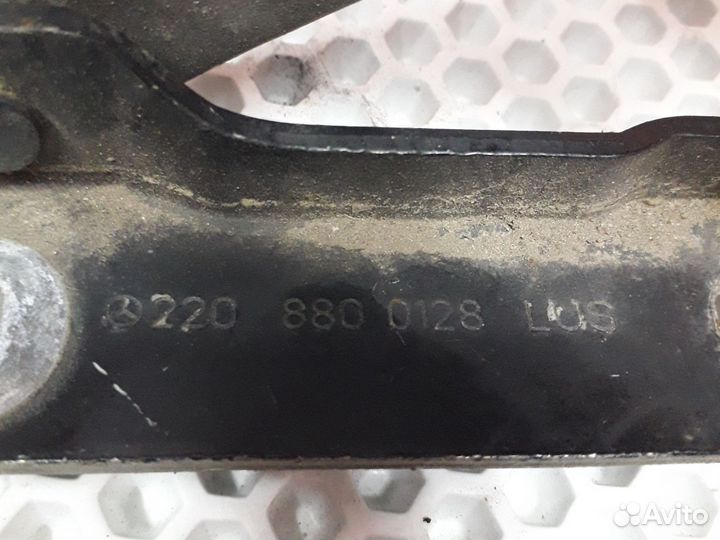 Петля капота Mercedes w211 w215 w219 w220