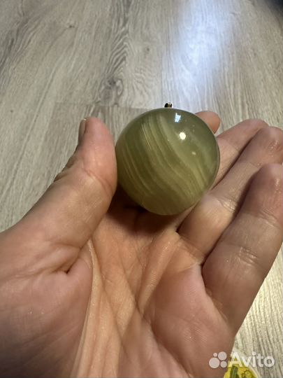 Яблоко из оникса