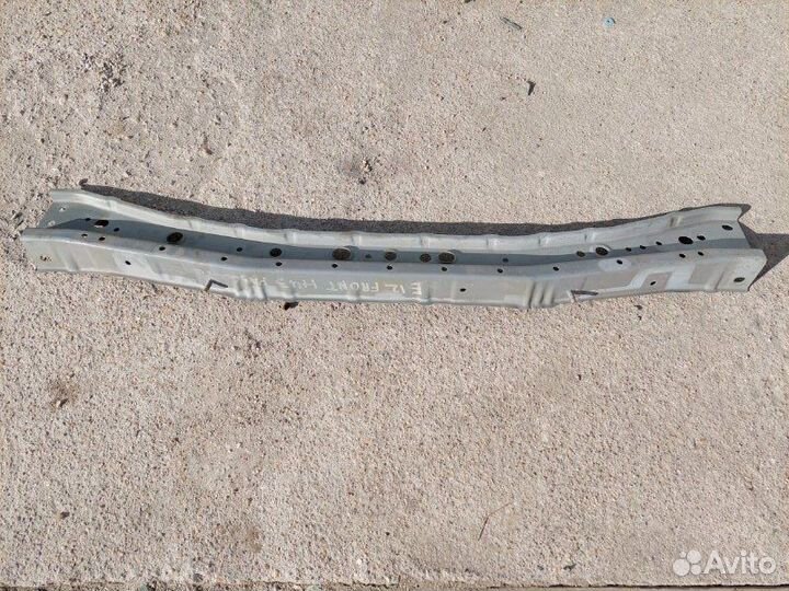 Планка телевизора передняя Nissan Note E12