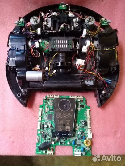 Робот пылесос IClebo Arte по зап.частям