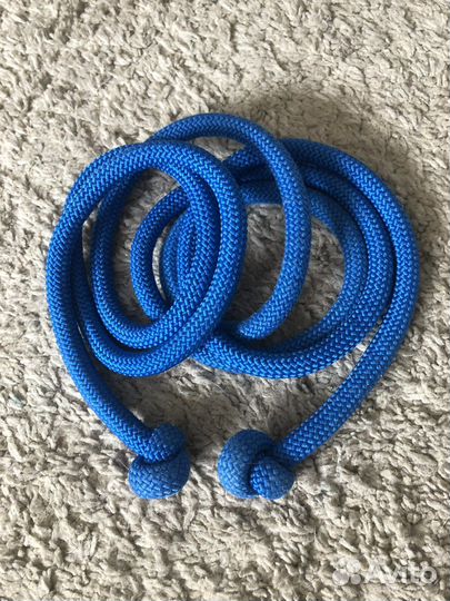 Гимнастический мяч, гимнастическая скакалка