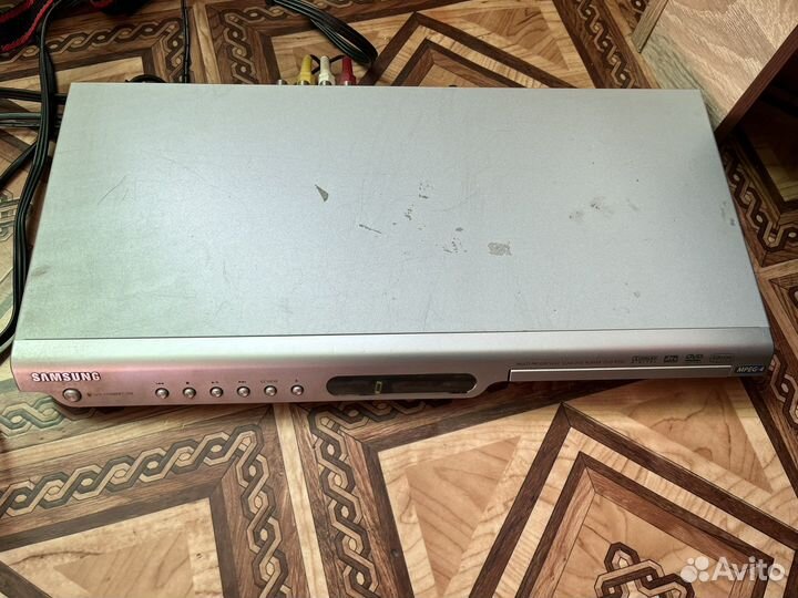 DVD-плеер Samsung DVD-P355