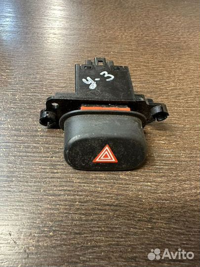 Кнопка аварийной сигнализации Kia Cerato 3 YD G4FG