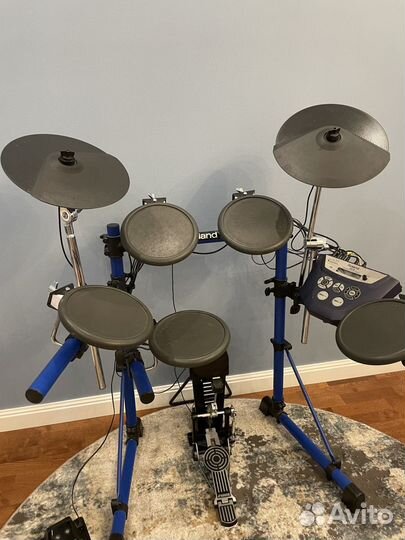 Электронные барабанная установка Roland