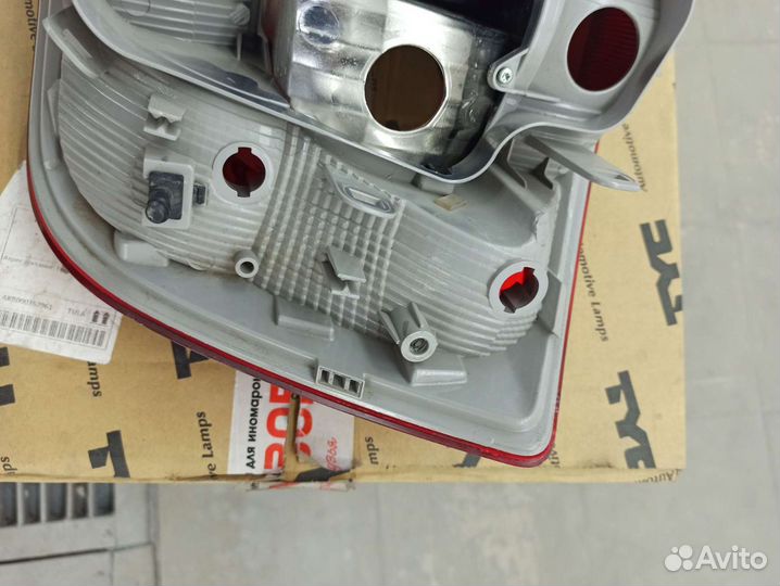 Фонарь задний левый skoda rapid