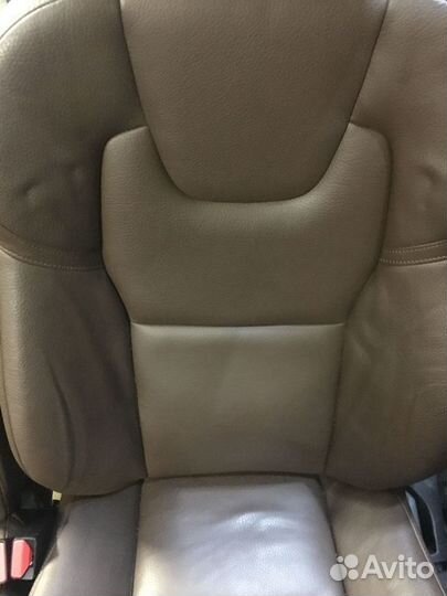 Сиденья Volvo XC90 2015- коричневый