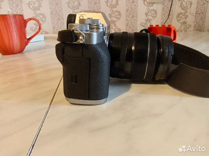 Fujifilm xt3 + Fujinon XF 18-55mm F2.8 + допы