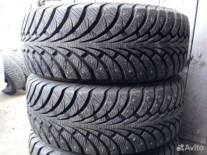 Sava Eskimo Stud 205/55 R16