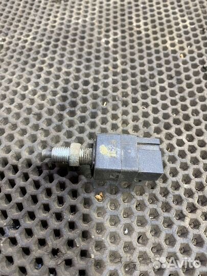 Концевик педали тормоза Hyundai Porter 1 Портер