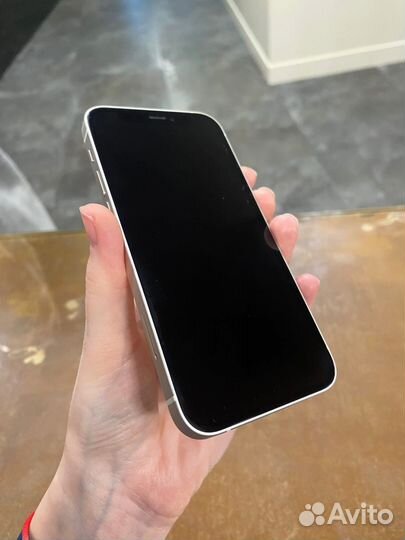 iPhone 12 mini, 64 ГБ