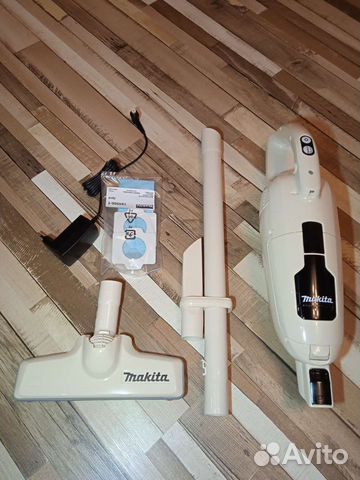 Аккумуляторный пылесос makita (акб в комплекте)