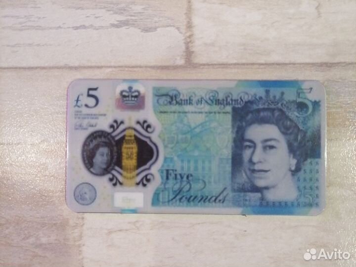 Магнитики на холодильник. Деньги Великобритании