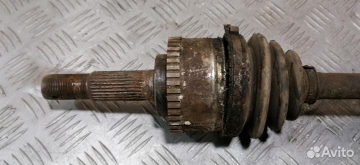 Полуось передняя правая Nissan Primera 1996 2002