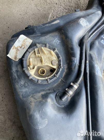 Топливный бак audi 80 b4 2.3