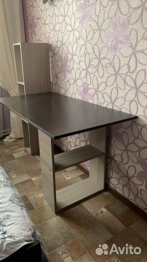 Компьютерный стол, детский стол