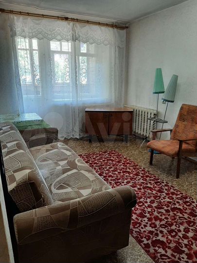 2-к. квартира, 50 м², 1/9 эт.