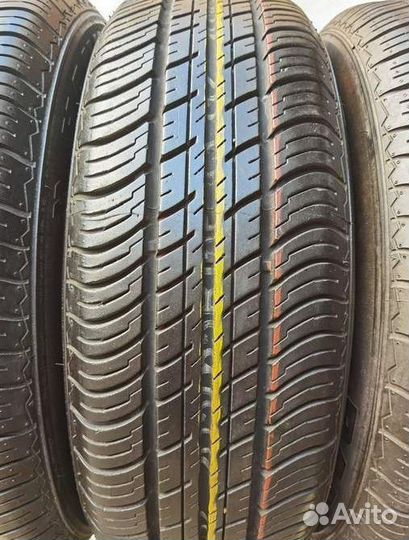 Hankook Radial H406 215/60 R16 95T