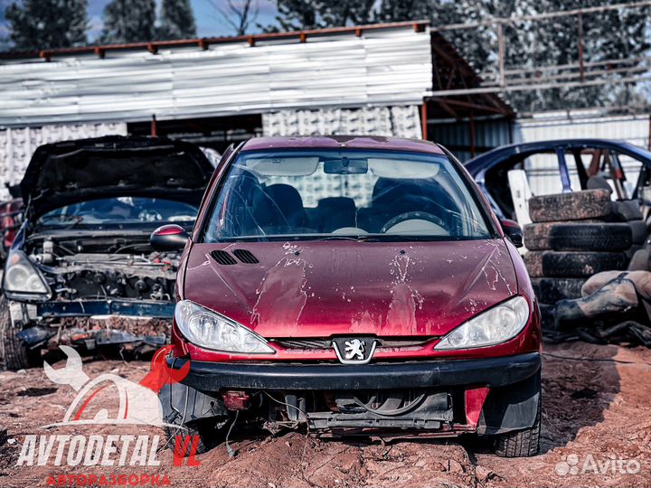 Peugeot 206 1.4 МКПП в разборе
